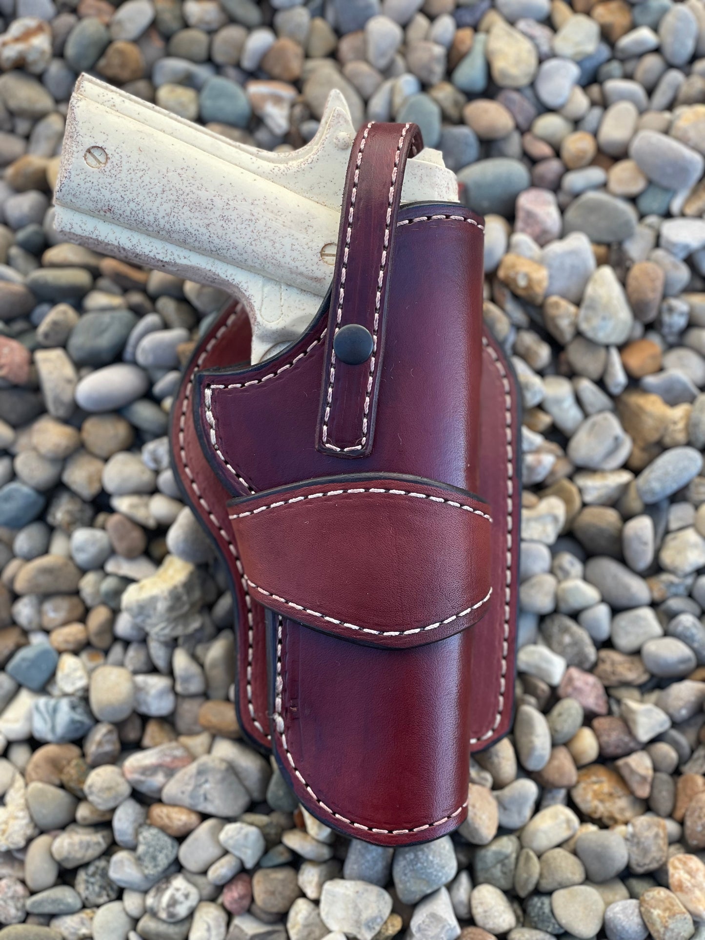 
                  
                    Wild Bunch Handmade Herman Oak leather USA MADE Wild bunch belt and holster 1911 belt and holster with two double mag holders
                  
                