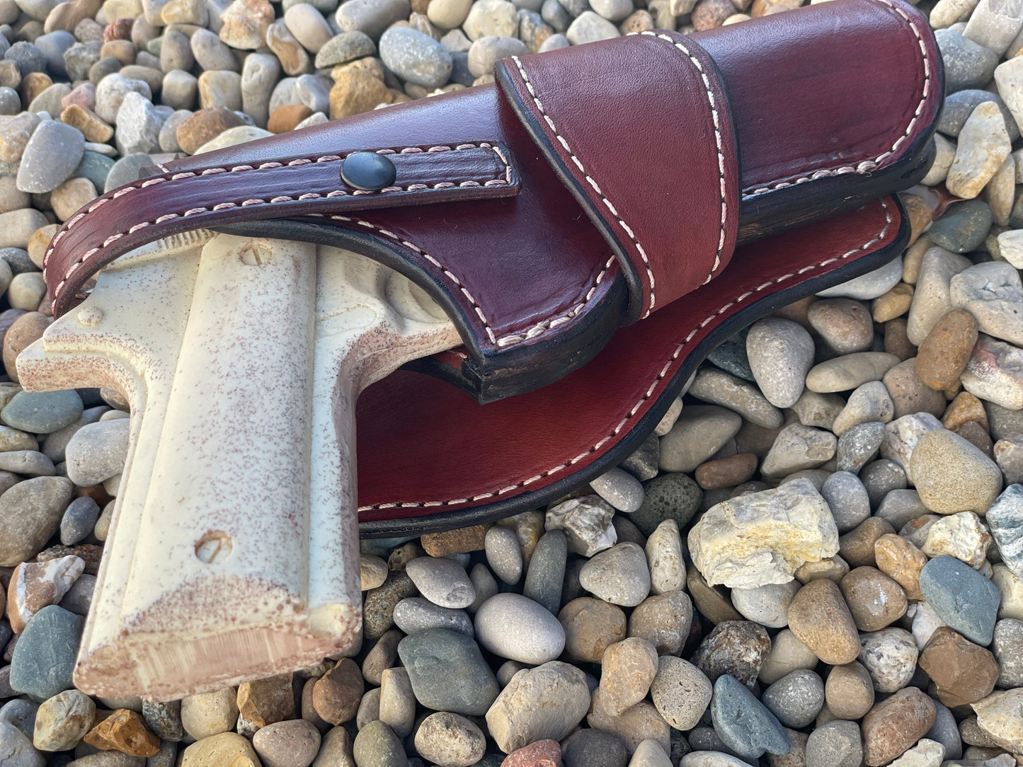 
                  
                    Wild Bunch Handmade Herman Oak leather USA MADE Wild bunch belt and holster 1911 belt and holster with two double mag holders
                  
                