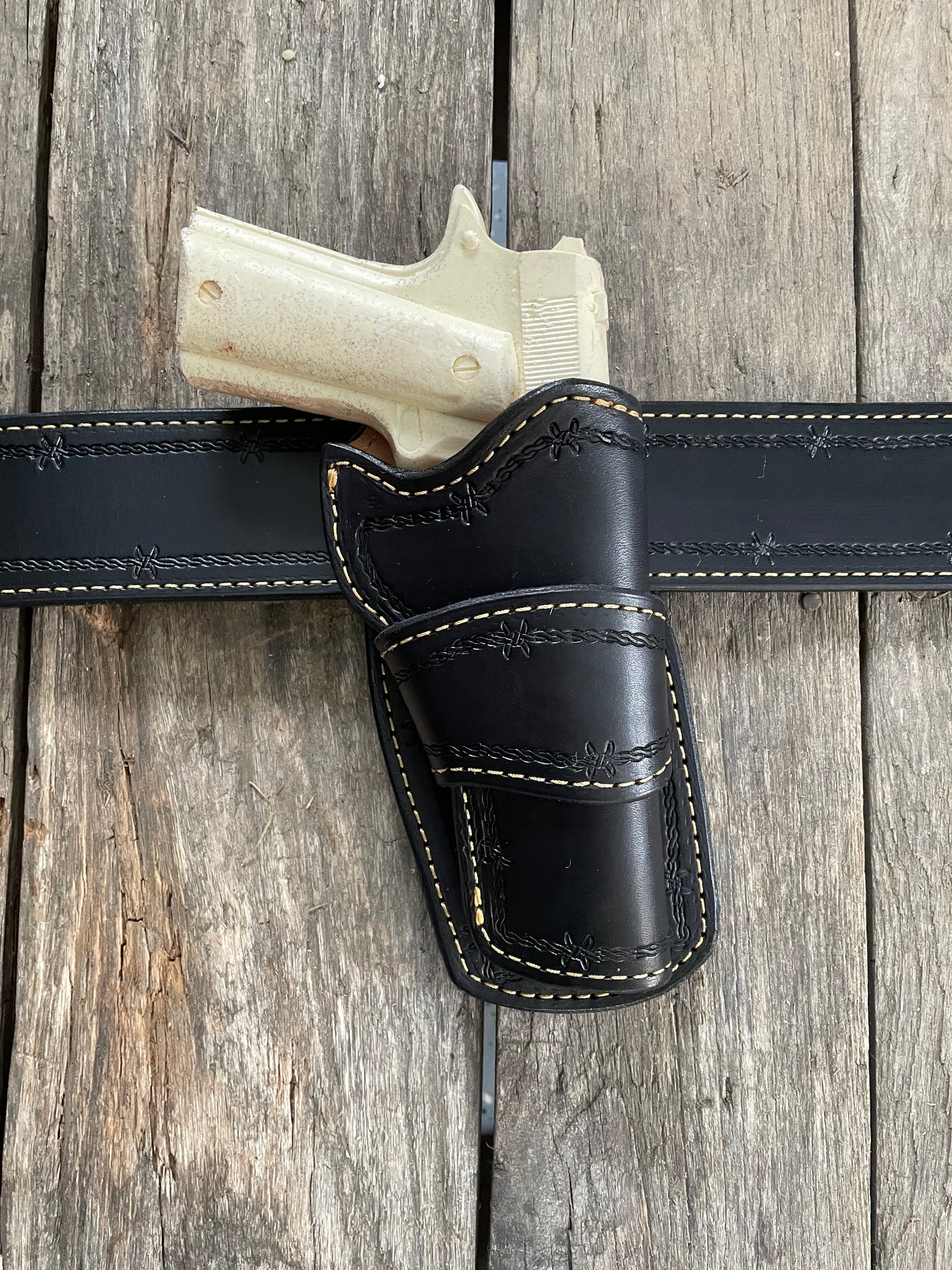 
                  
                    Wild Bunch Handmade Herman Oak leather USA MADE Wild bunch belt and holster 1911 belt and holster
                  
                