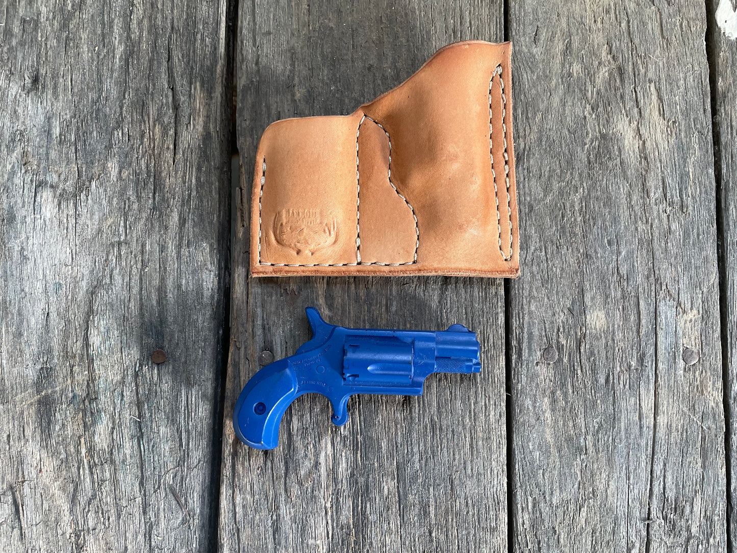 
                  
                    NAA North American Arms Pug 22 mag holster with pocket knife holder
                  
                