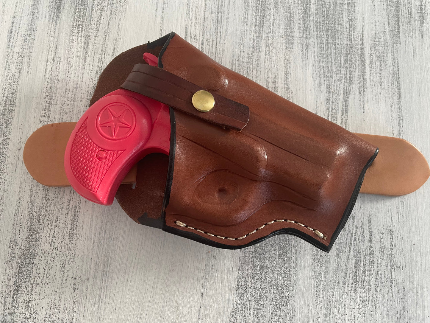 
                  
                    USA MADE Crossdraw Bond Arms Derringer Handmade leather derringer 45 410 CROSSDRAW holster pistol holster
                  
                