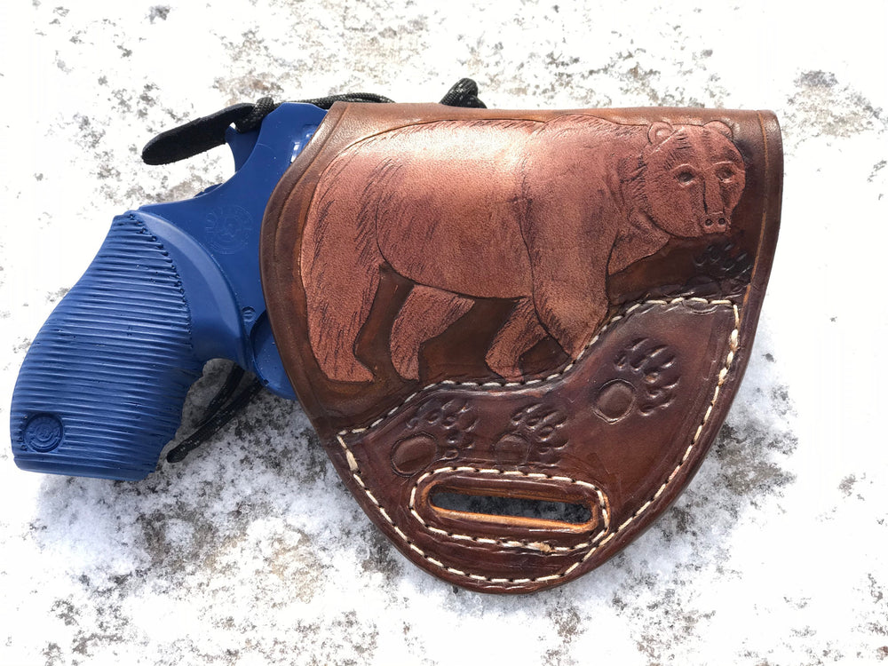 Handmade Revolver, Taurus Judge, Grizzly Bear Carved Avenger Style Herman Oak leather Holster