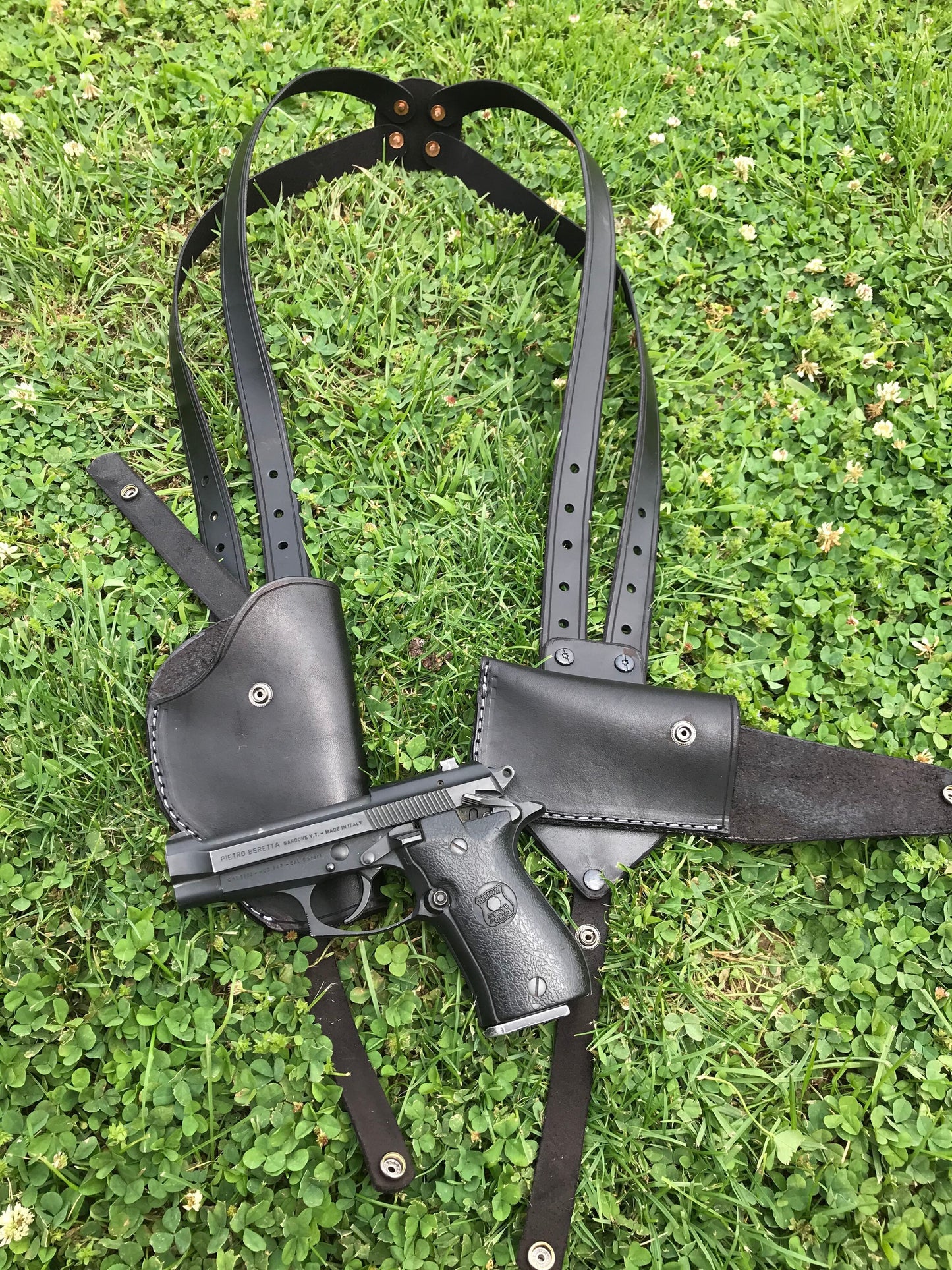 
                  
                    USA MADE Herman Oak leather Shoulder Holster with mag holder
                  
                