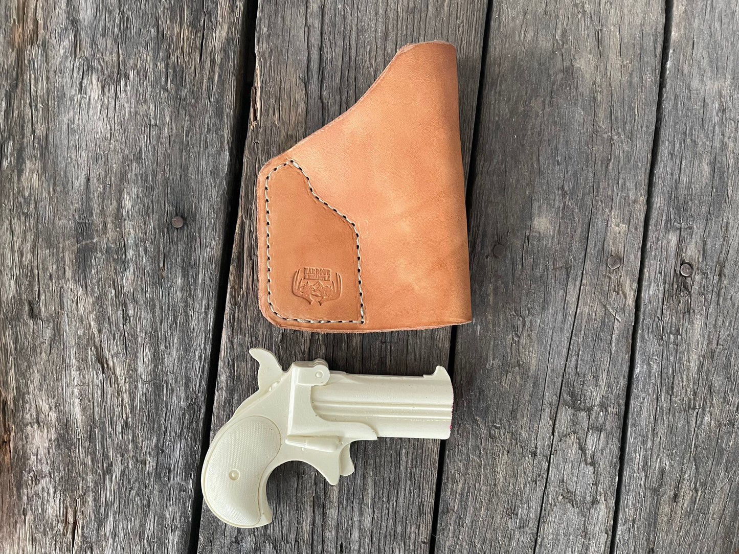 
                  
                    USA MADE Traditional Derringer American Derringer without trigger guard (not bond arms) Handmade leather pocket holster derringer holster pistol holster
                  
                